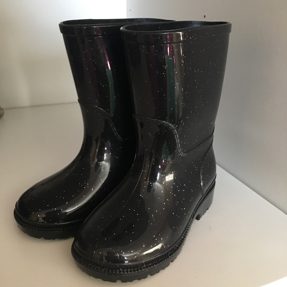 Little girl rain boots